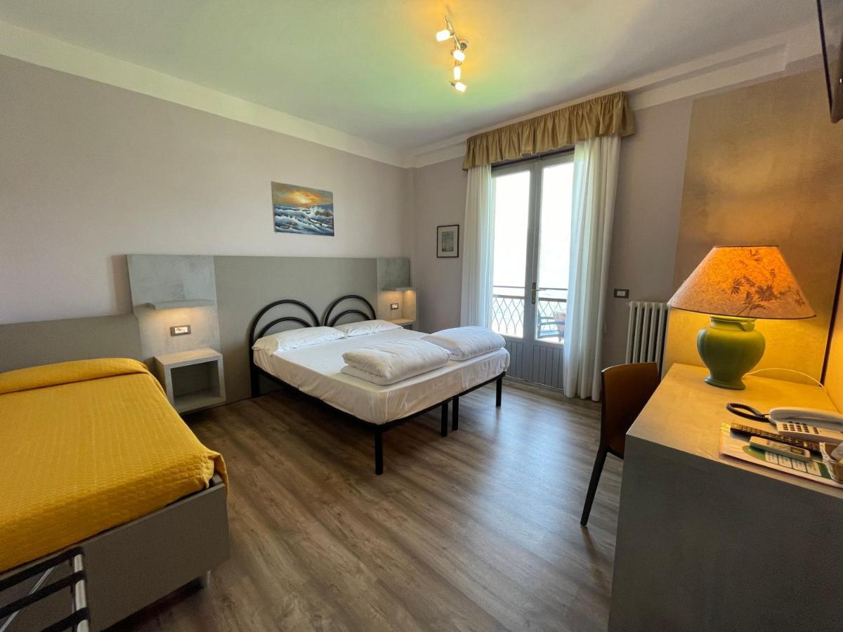 Hotel Rabay Brenzone sul Garda Exterior photo